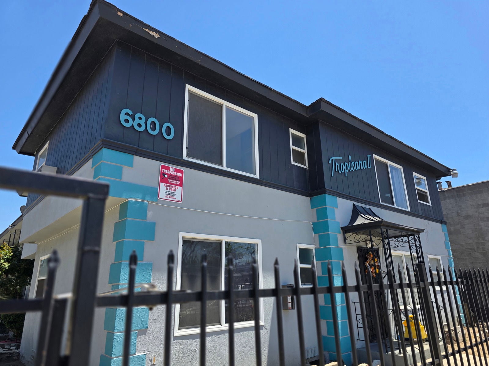 Part of 41-Unit Portfolio w/ 6121 Crenshaw Bl. 6736 West Boulevard - Image 3