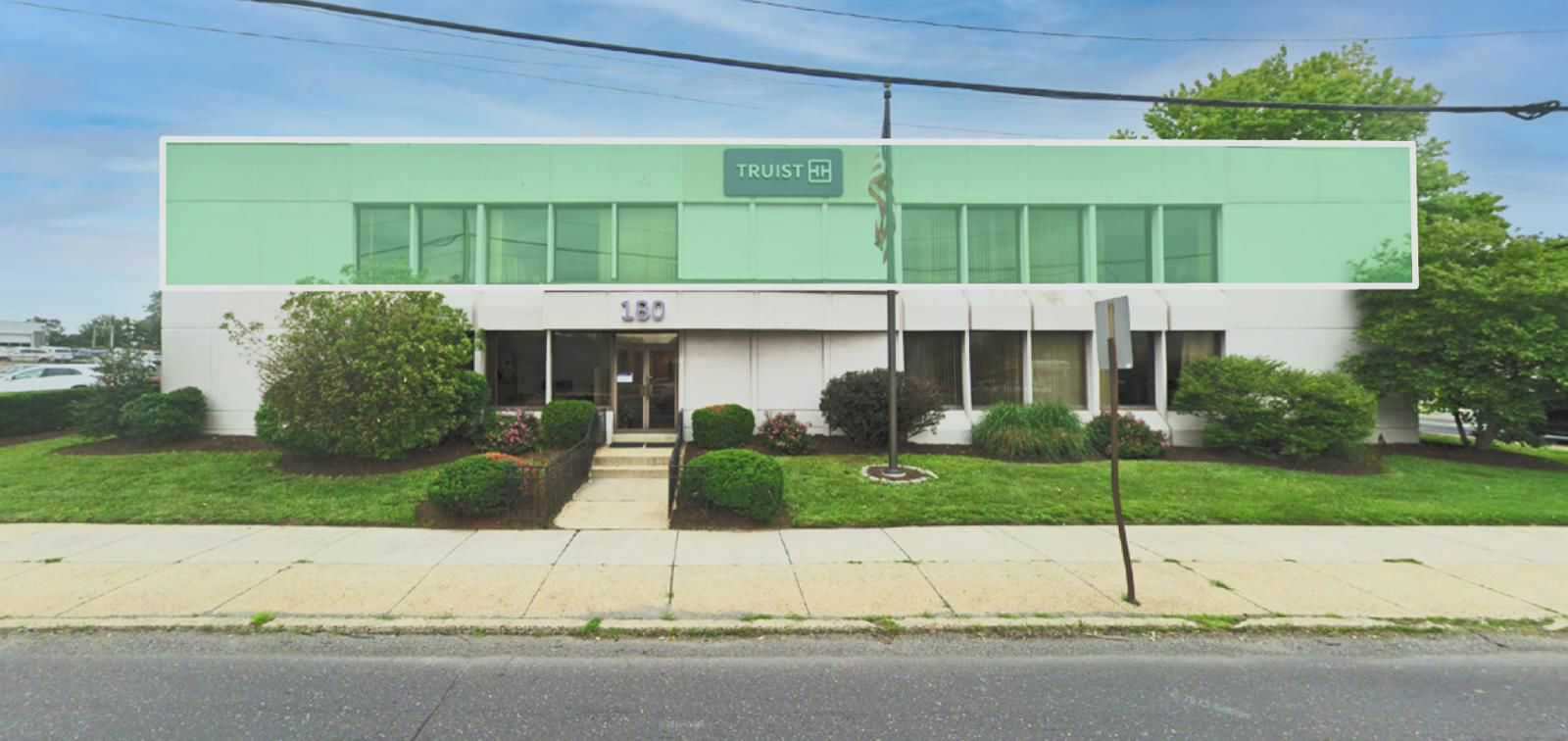 180 Old York Road - Photo