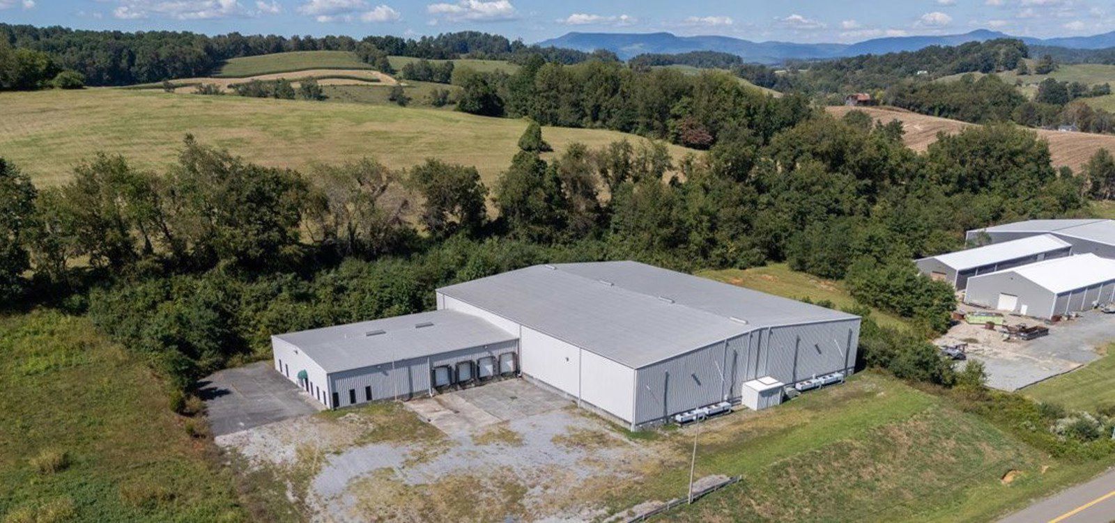 21st photo_26609 Newbanks Rd