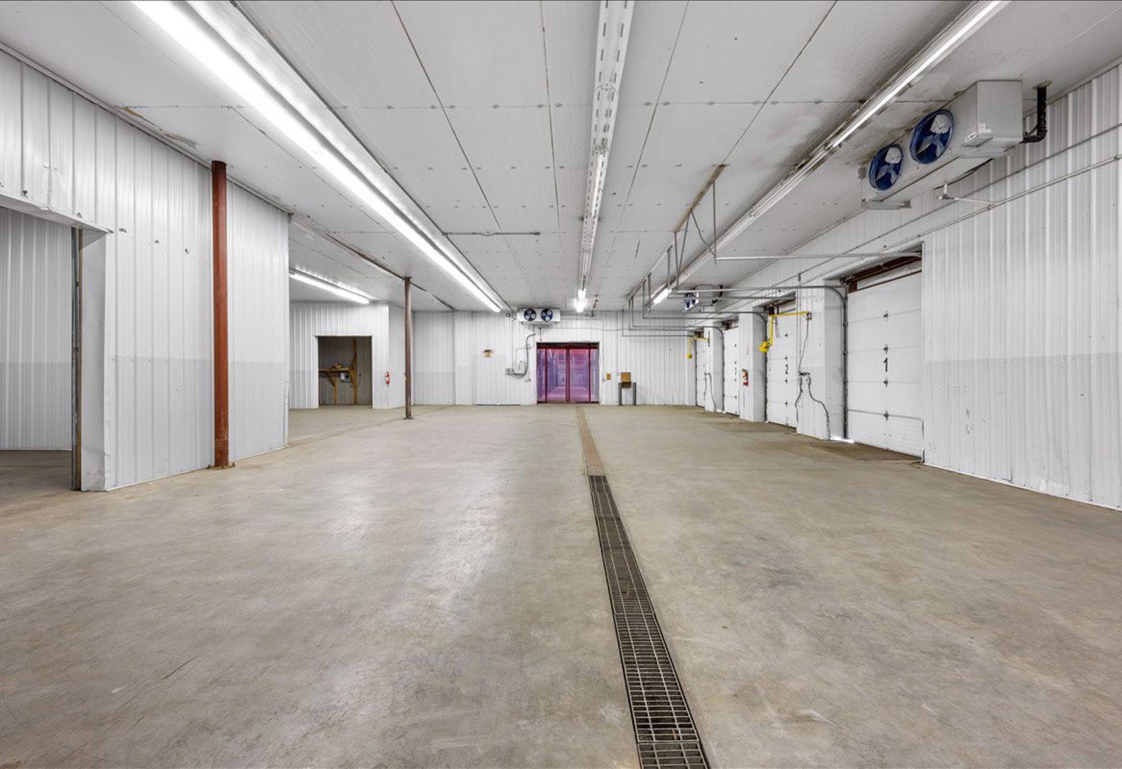 7th photo_26609 Newbanks Rd