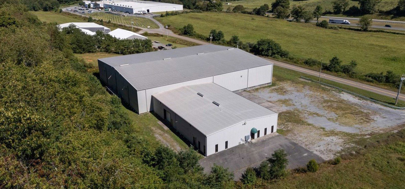 19th photo_26609 Newbanks Rd