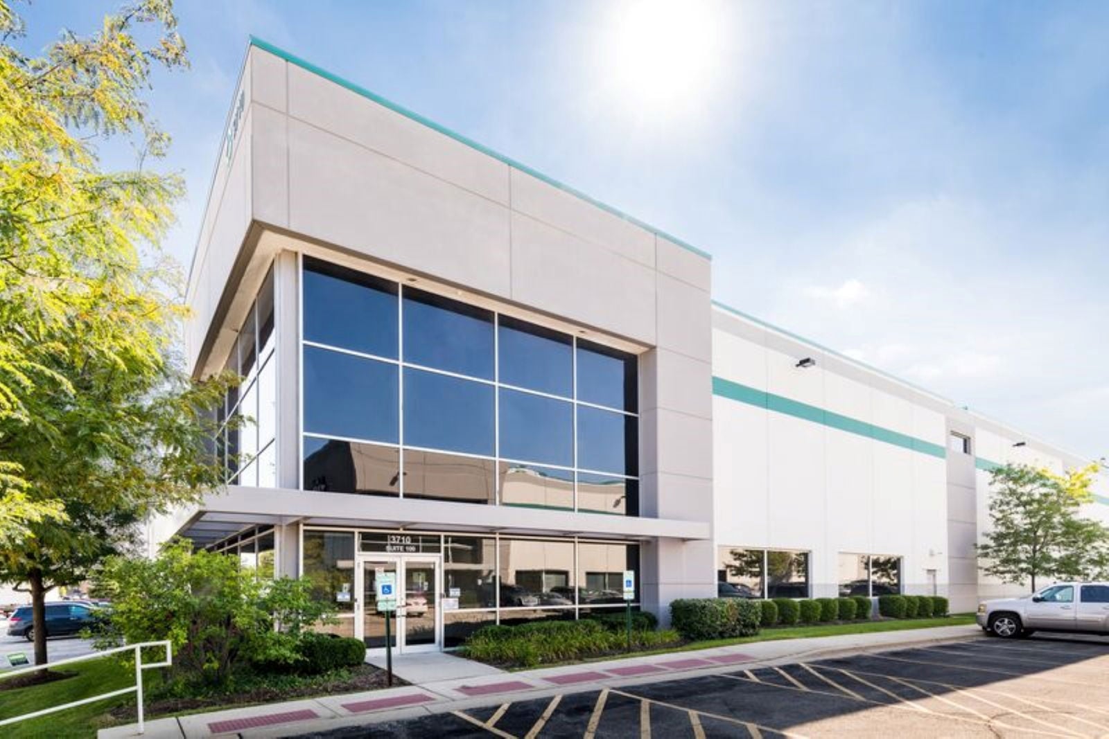 Prologis Franklin Park 3710 River Rd_Bldg. Image