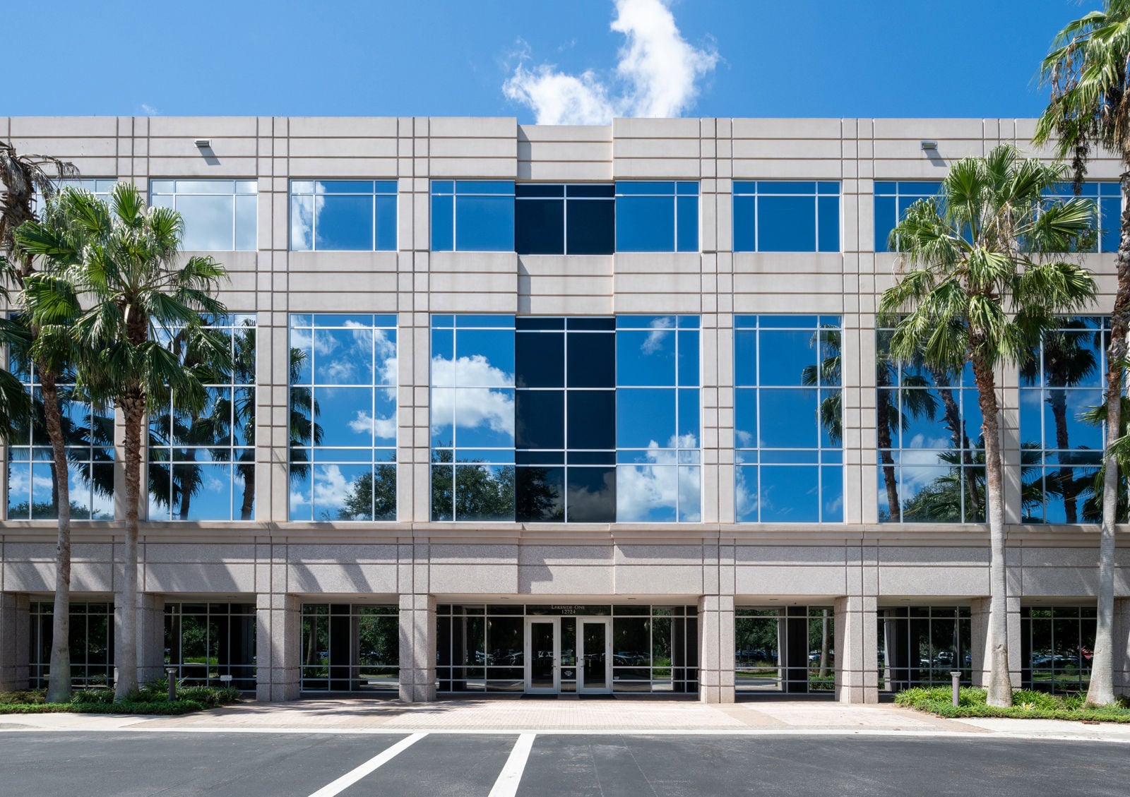 CBRE - Flagler Center - LS1 Exterior-0553