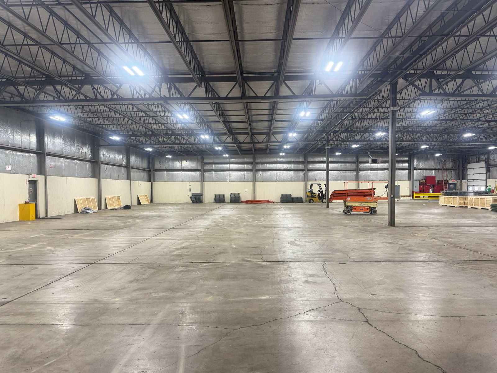 Unit 9 warehouse photo2 GL