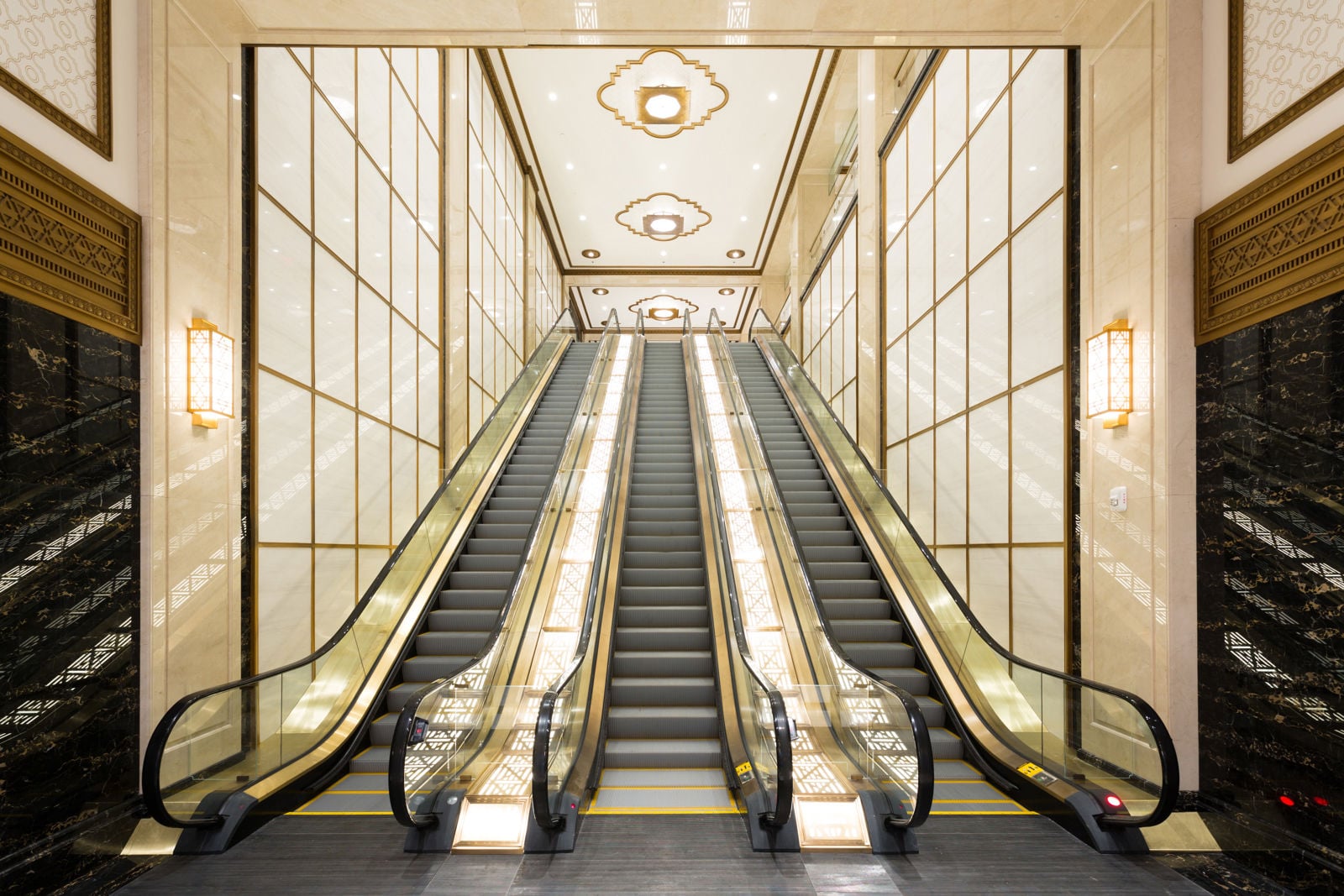 1501 Broadway _View Up Escalators