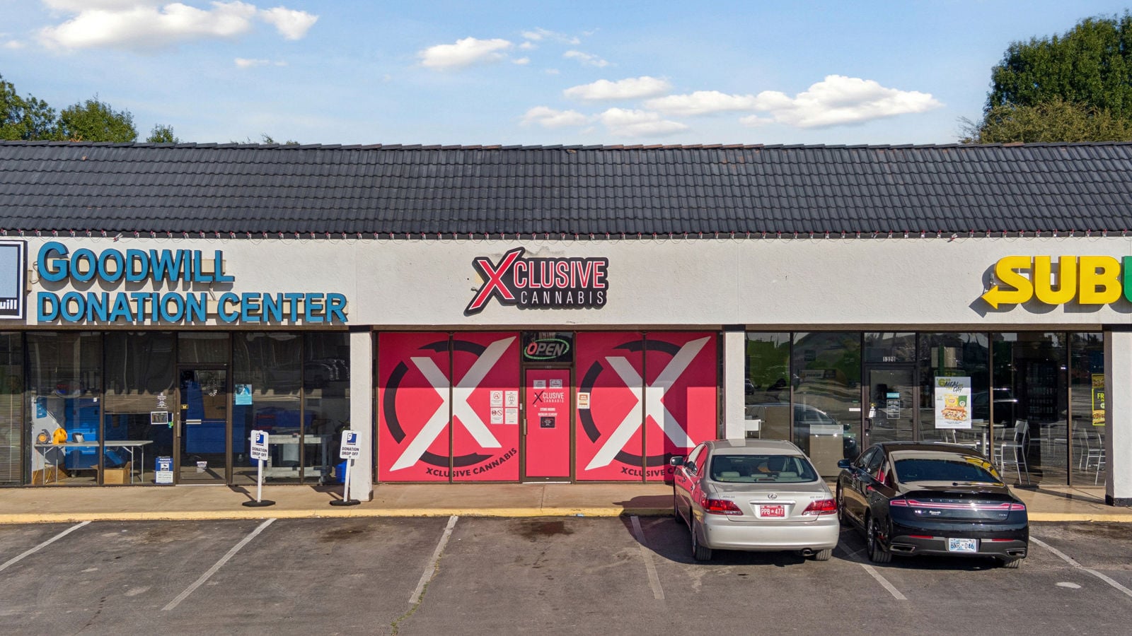 06-125_723 W Danforth Rd