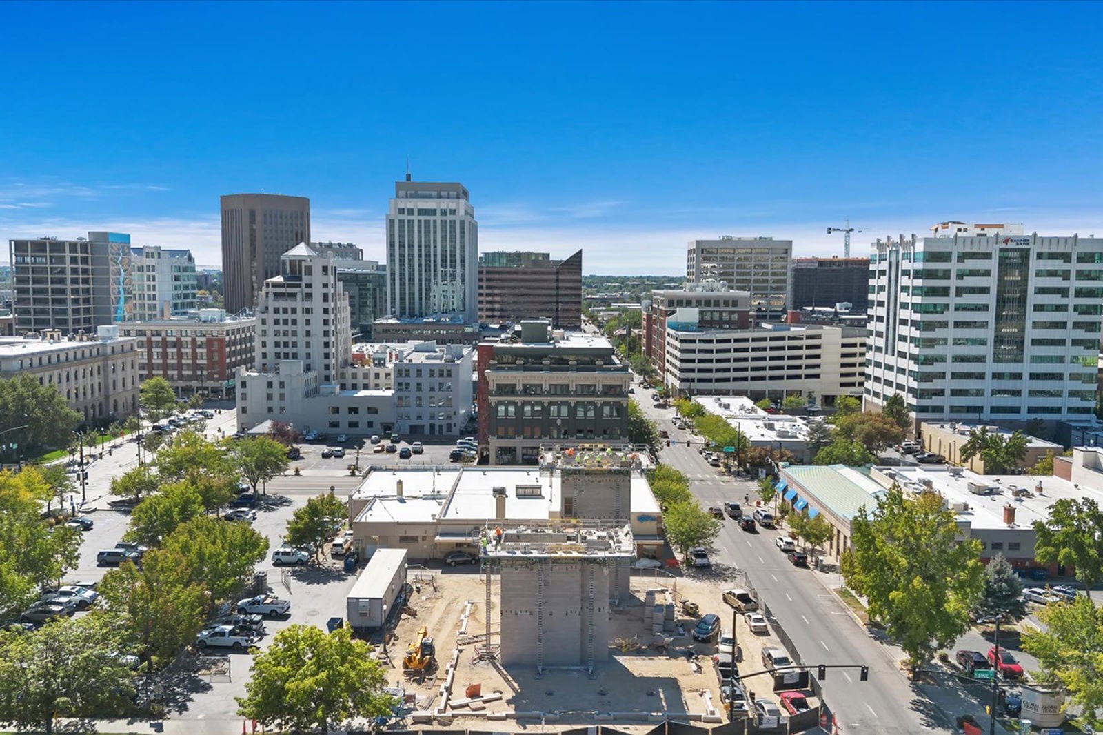 07-821 W State St_007