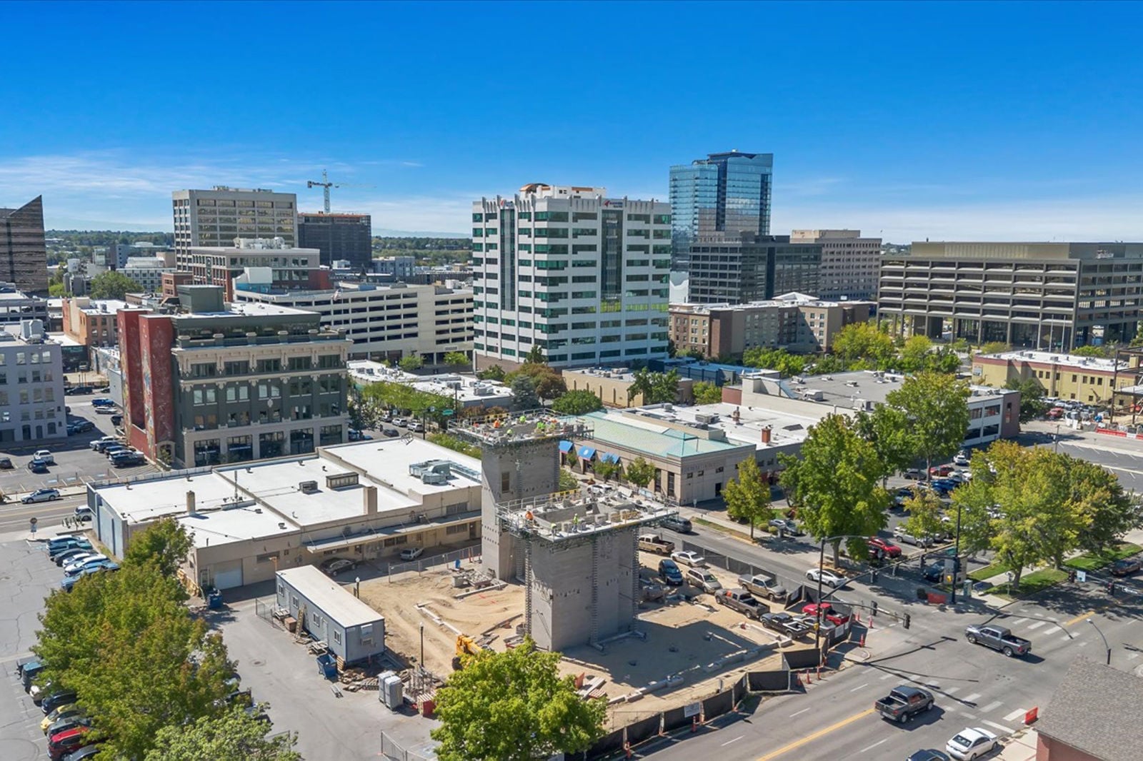 06-821 W State St_006