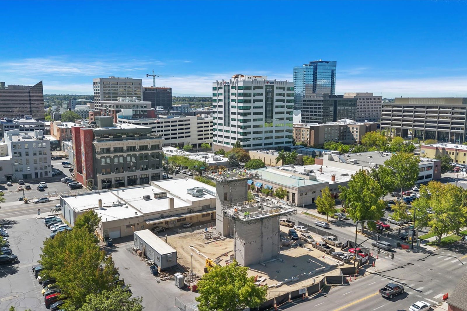 05-821 W State St_005