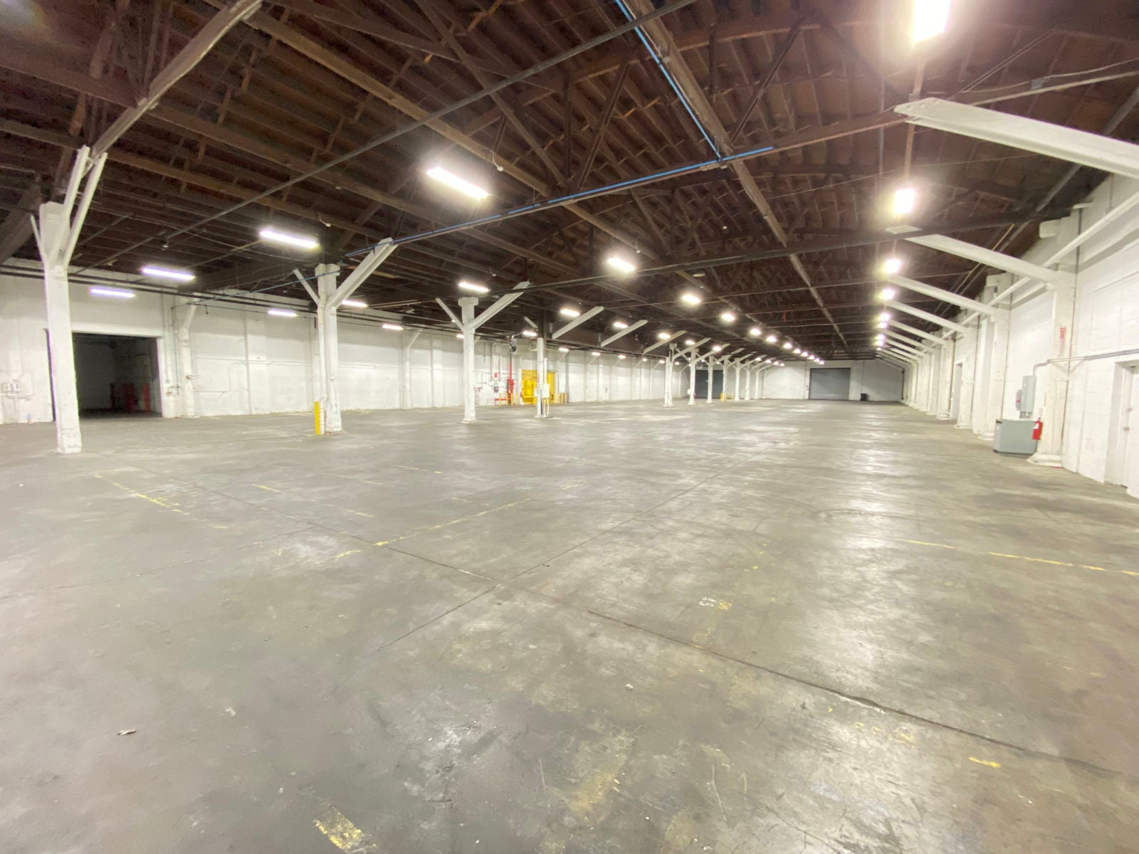 WAREHOUSE OR MANUFACTURING SPACE - 16,665 SF AVAILABLE  29315 Clayton Avenue - Image 5