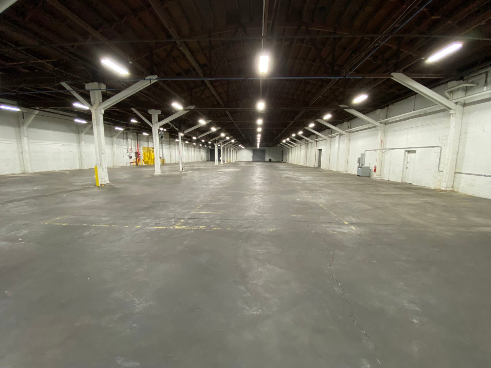 WAREHOUSE OR MANUFACTURING SPACE - 16,665 SF AVAILABLE  29315 Clayton Avenue - Image 6