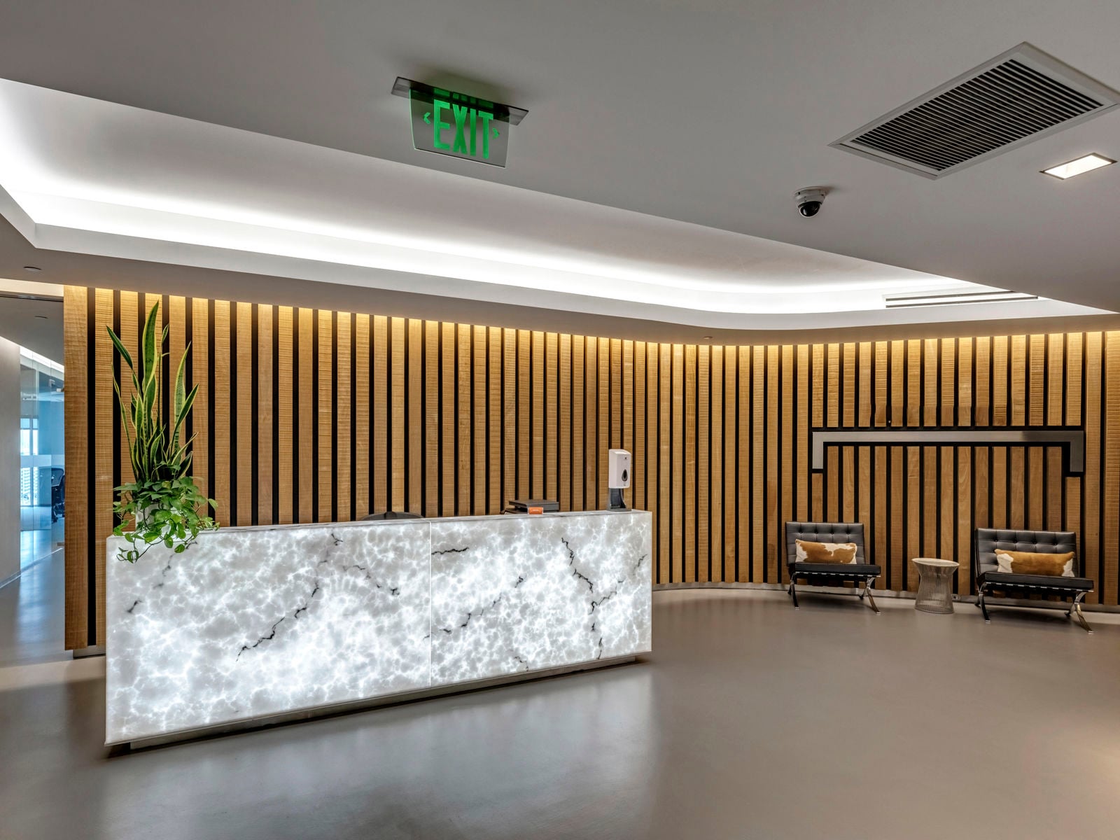 2701SLeJeuneInt_08-edited