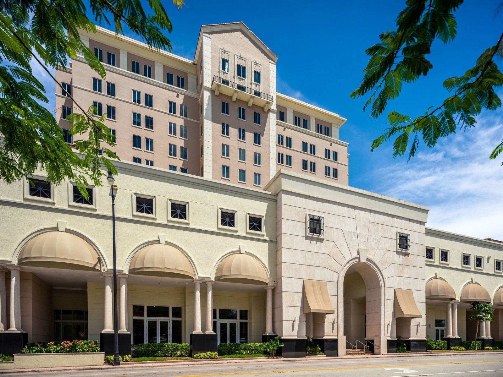 2701SLeJeuneRoad_02 - Clean