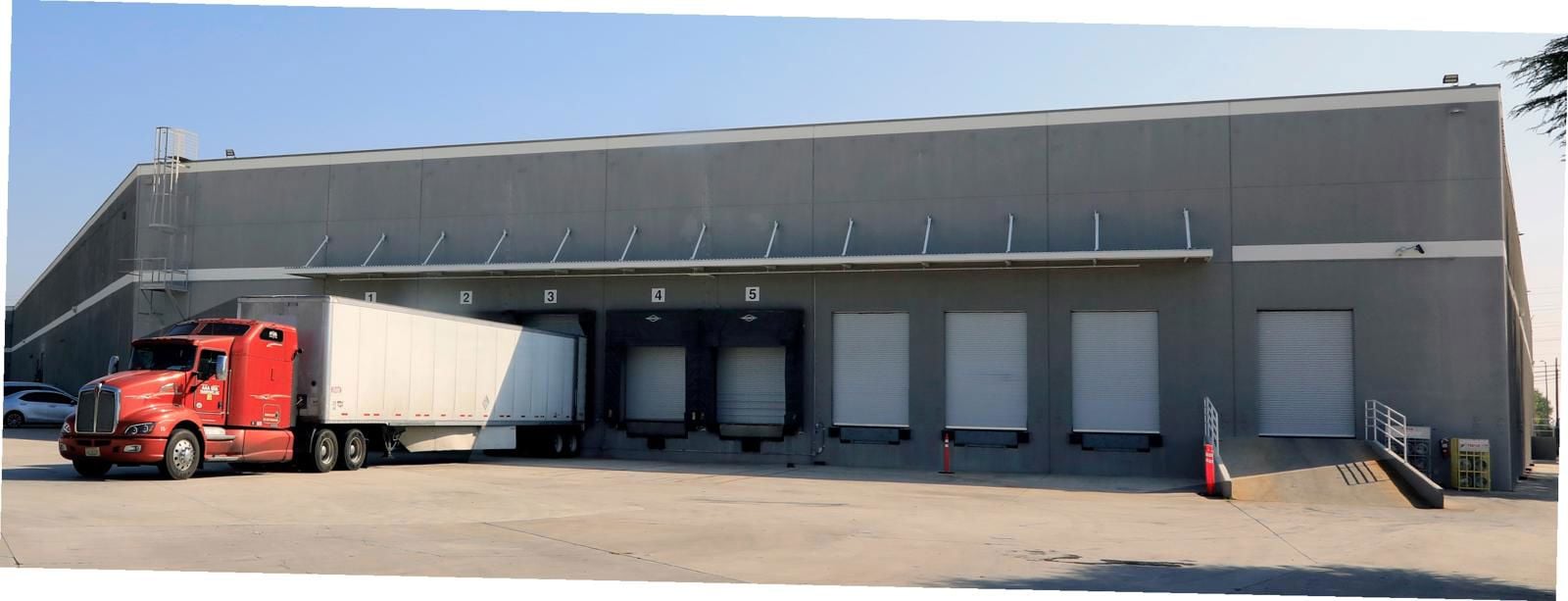 9401 De Soto Avenue, Chatsworth_Dock High Doors