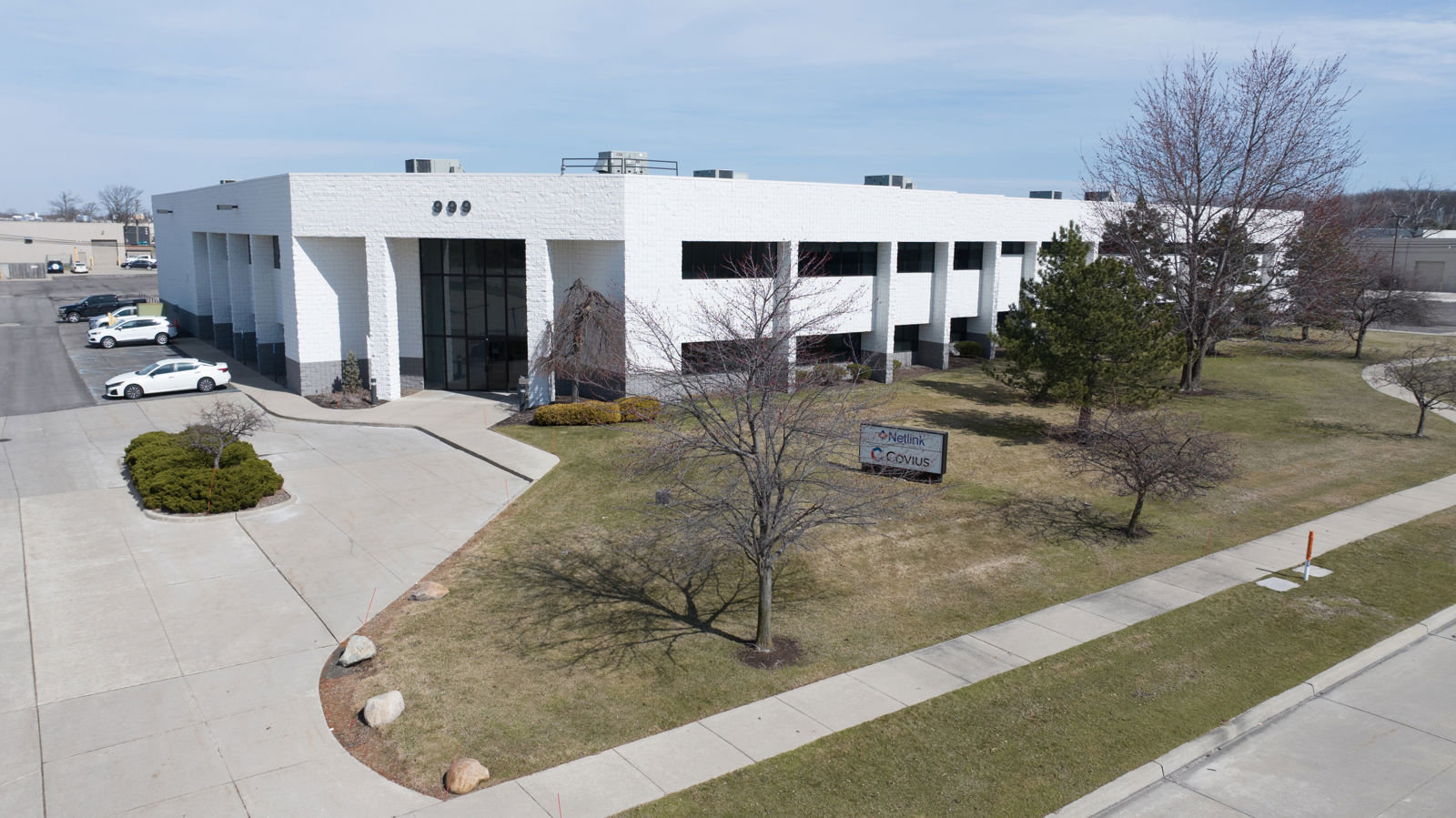 999 Tech Row (34).JPG