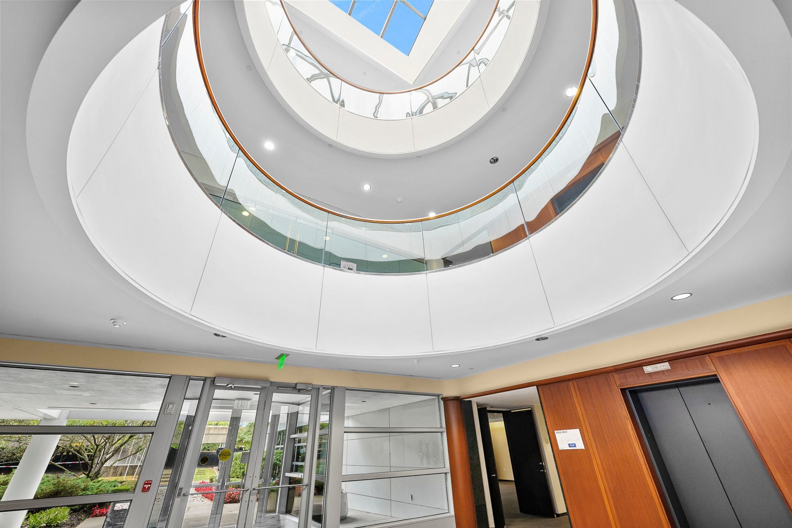 41000 Woodward Avenue - Image 3