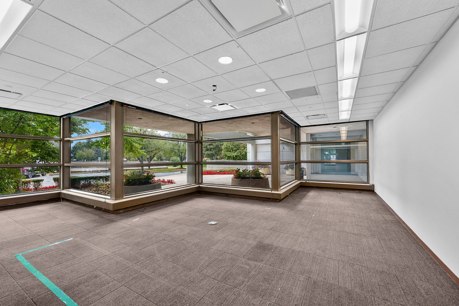 41000 Woodward Avenue - Image 7