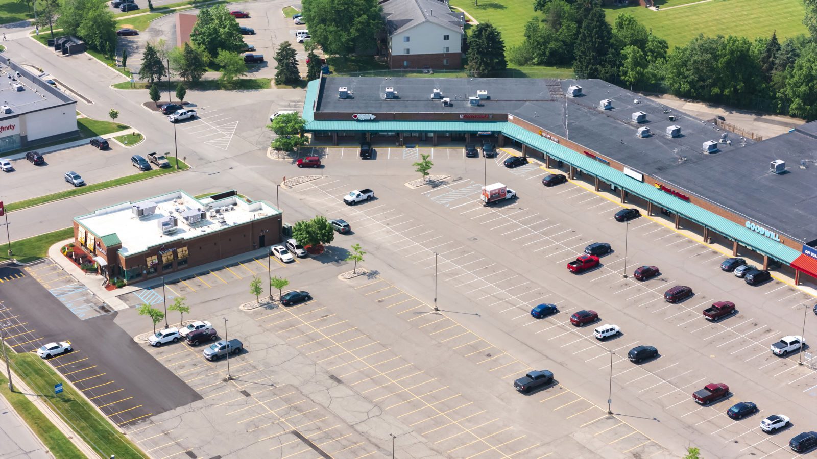 6250 South Cedar Street - Image 5