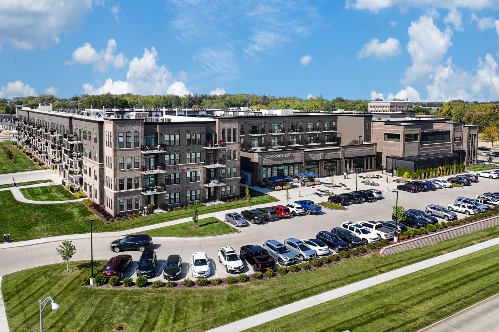 950 Jordan Creek Pkwy