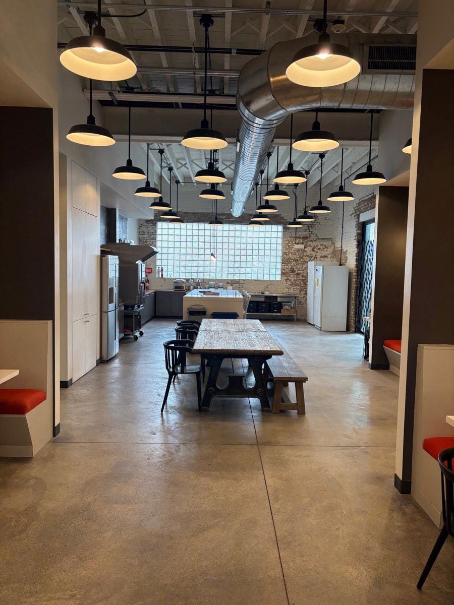 1915 N Elston, Chicago, IL 1915 North Elston Avenue - Image 5