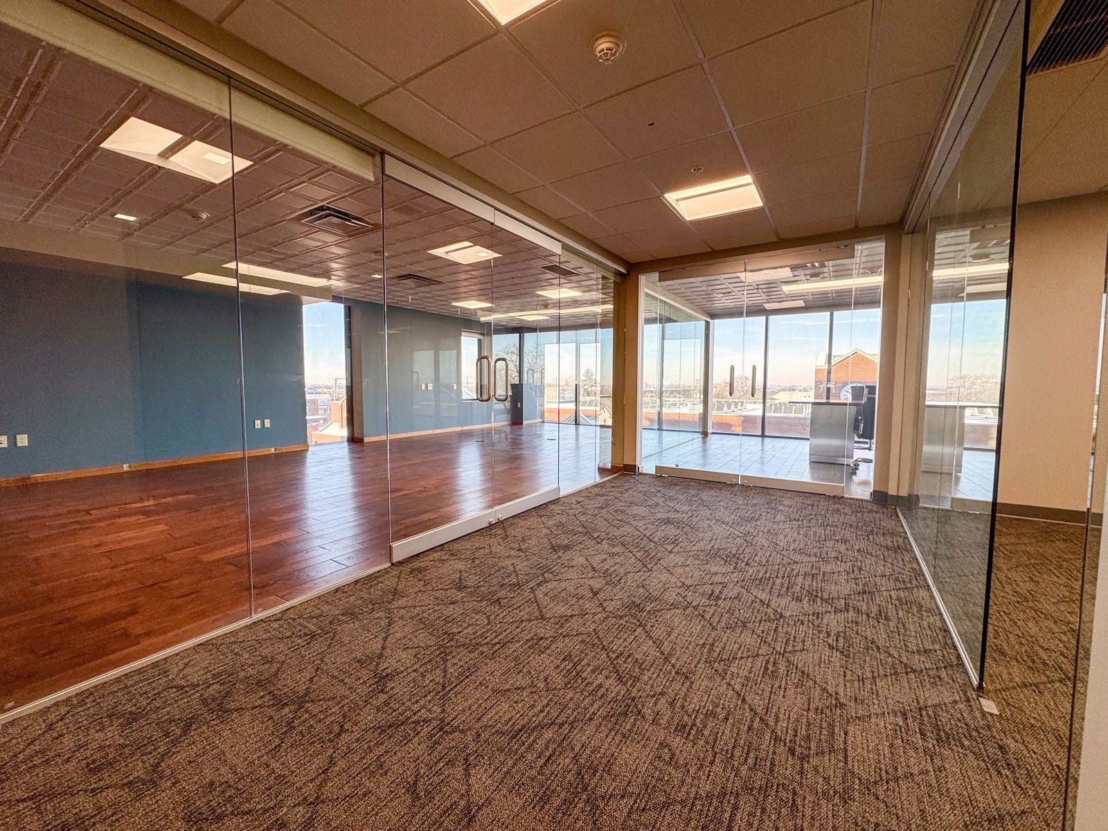 20250122_145802708_iOS