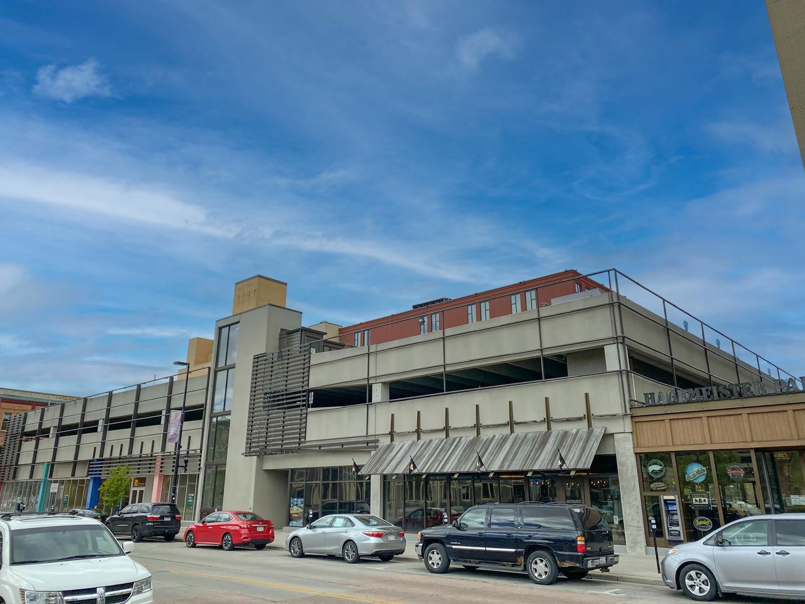 115 Pine Street - Exterior Parking (3)