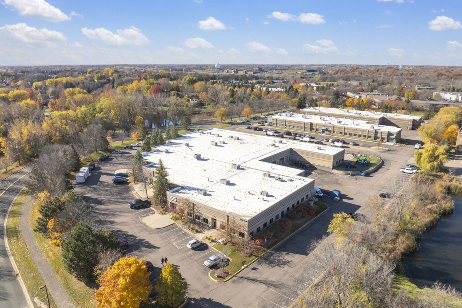 1460 Lake Dr W, Chanhassen, MN-18