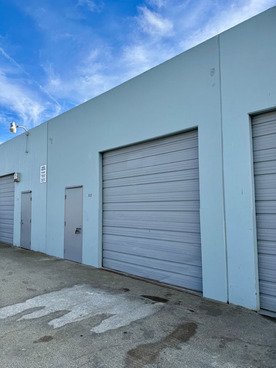 322 Lang Rd, Burlingame