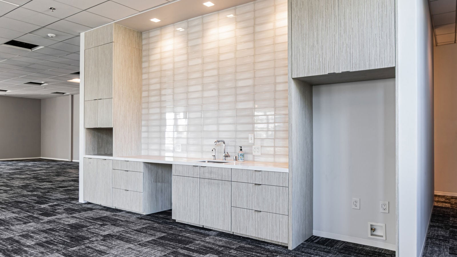 3085 N Hollywood Way, Burbank, CA 91505 (48 of 71).JPG