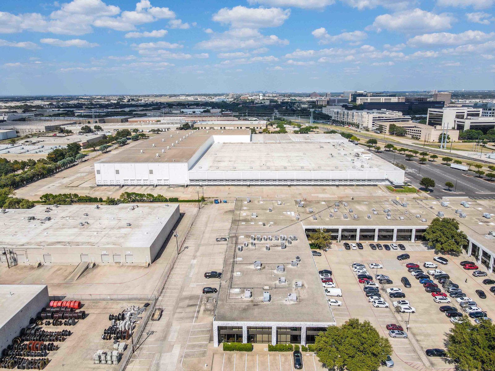 Inbound on Inwood 14303 Inwood Road - Image 2