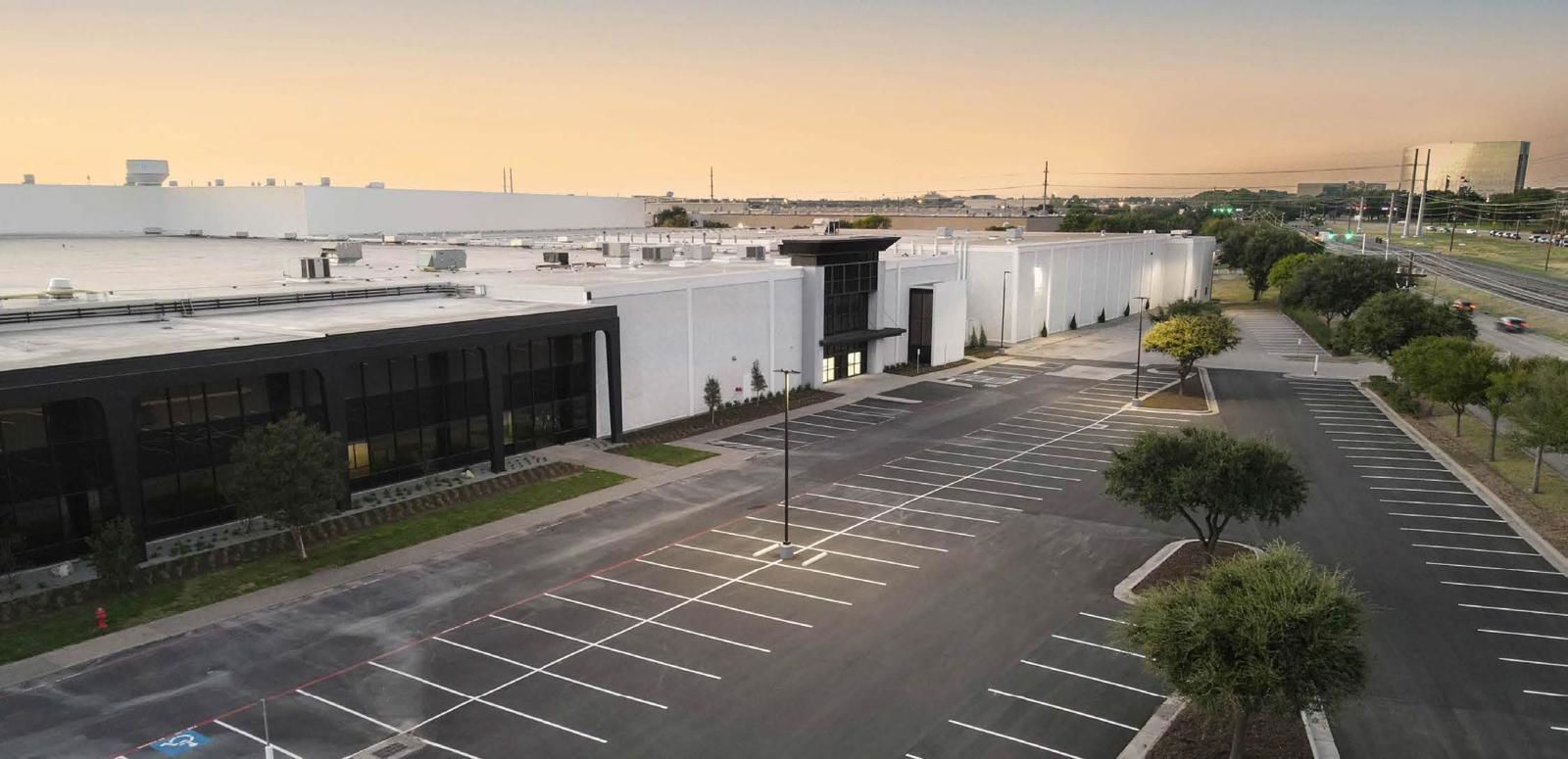 Inbound on Inwood 14303 Inwood Road - Image 1