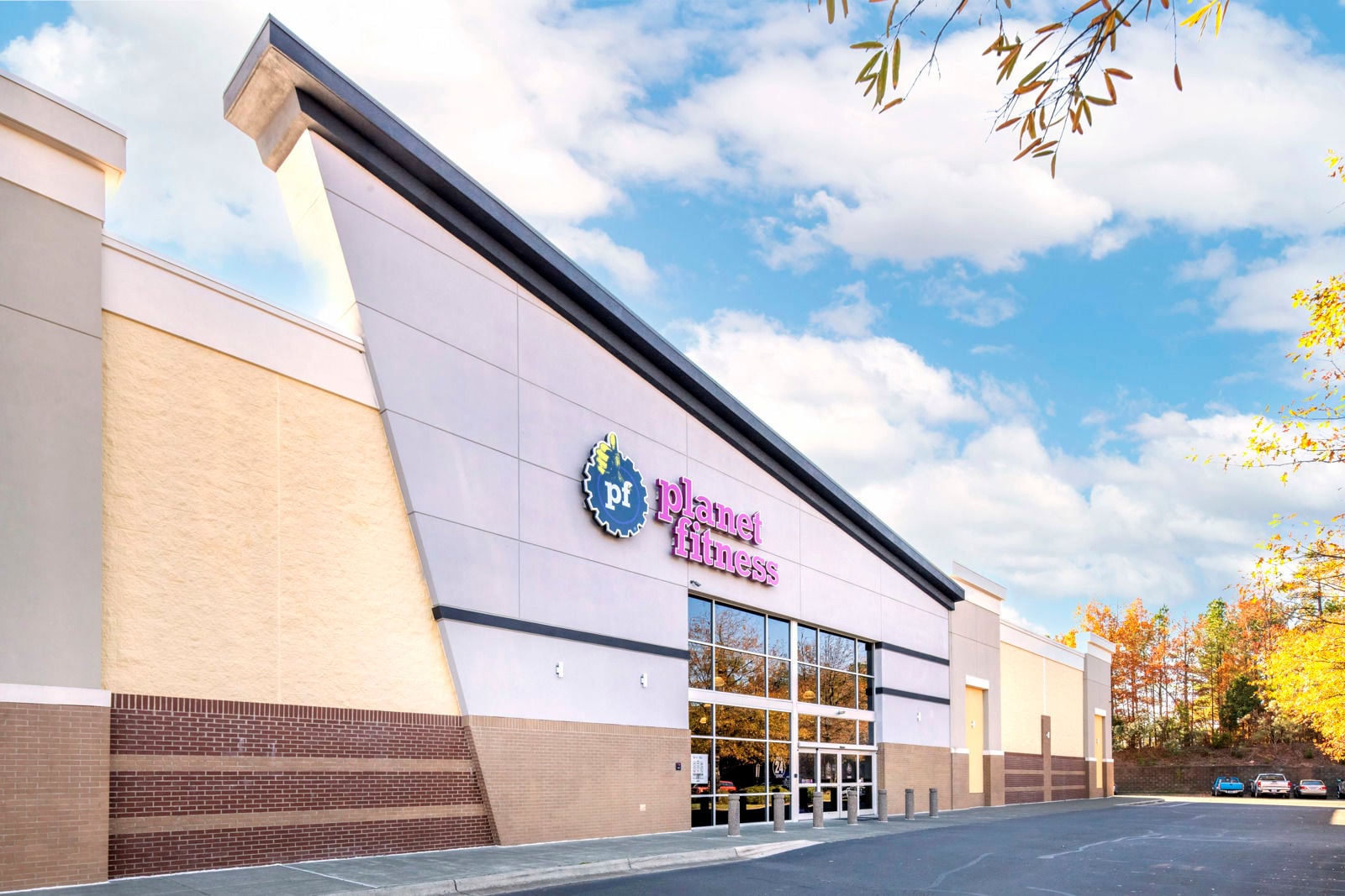 Shoppes at Alexander Place exterior 11-14-25_08