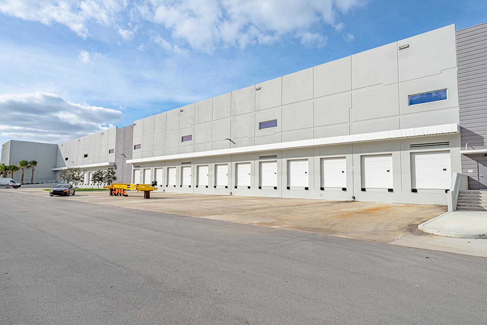 Exterior_12000NW39St_CS_26