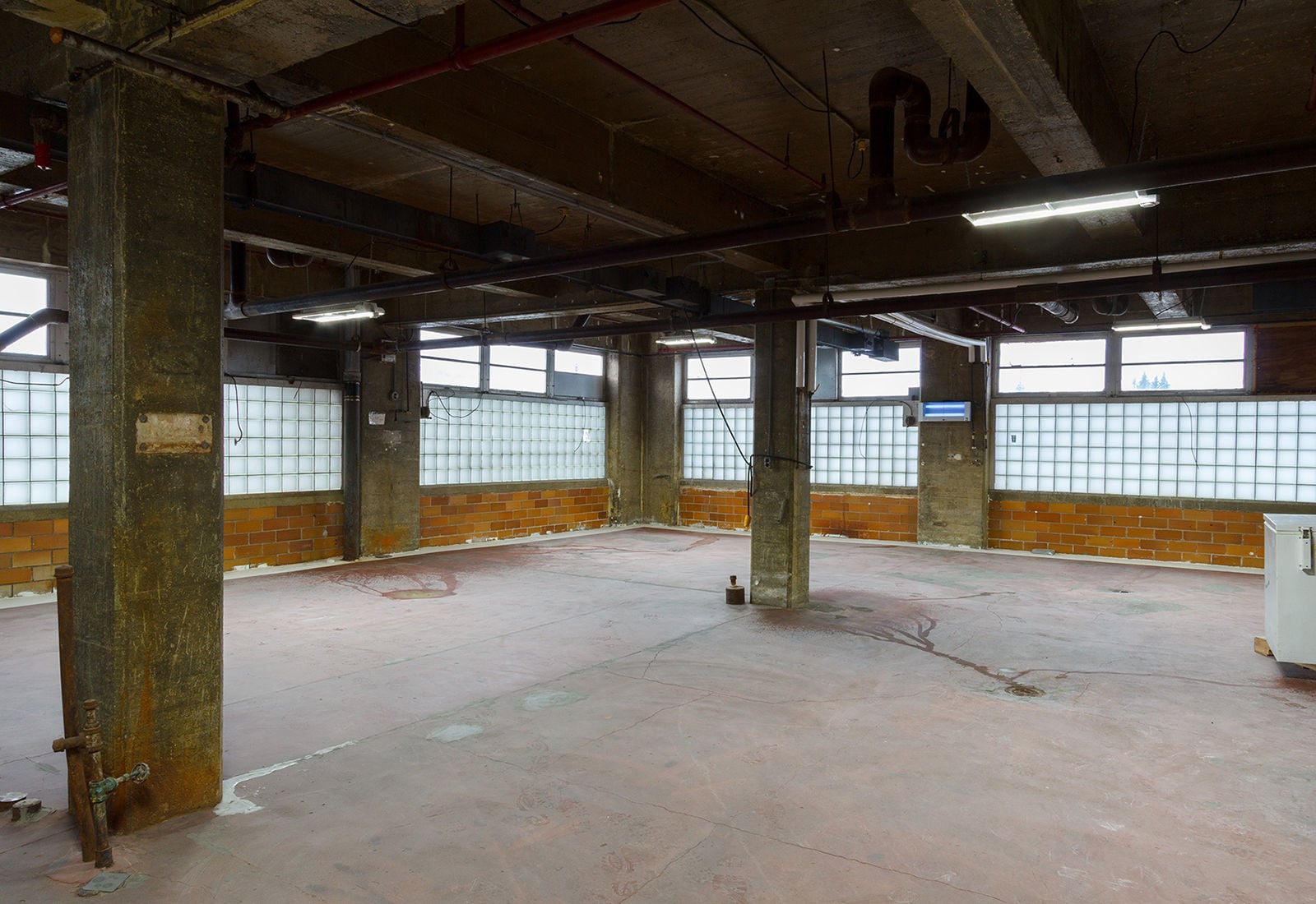 111 West Ave_Albion_8942_1600px