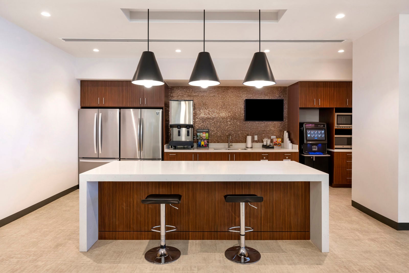 3201 E Elwood St Interior 141 Final Low Res