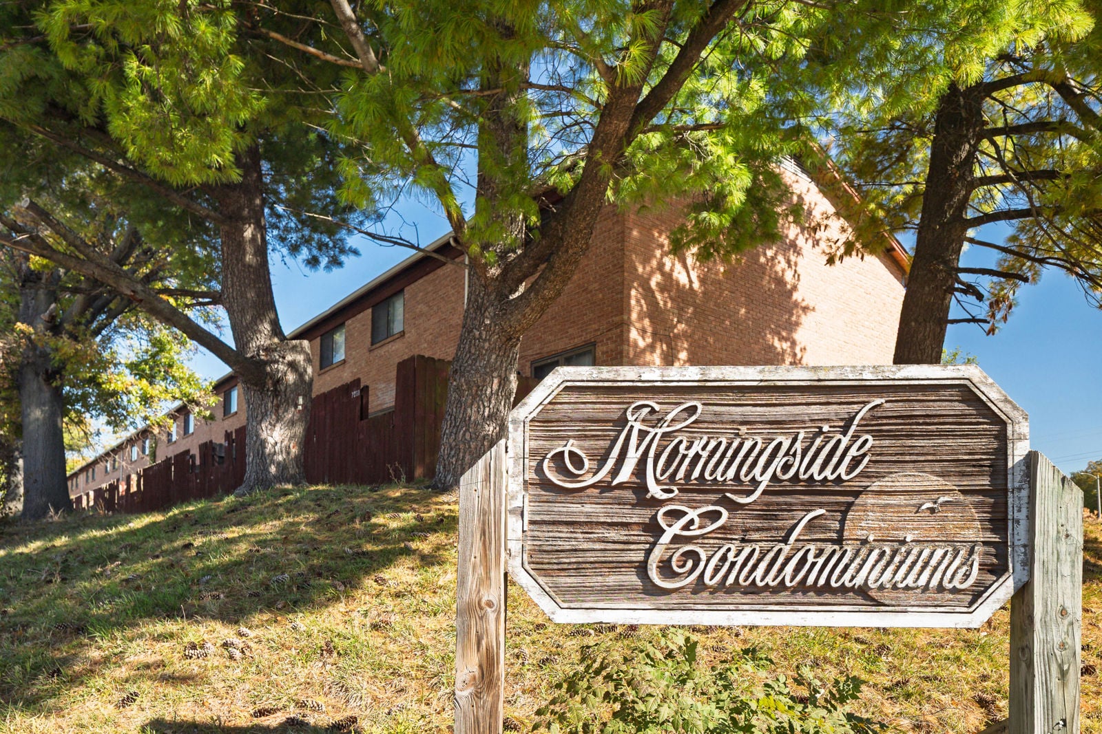 MorningsideTownhomes-7300NHanleyRd-02