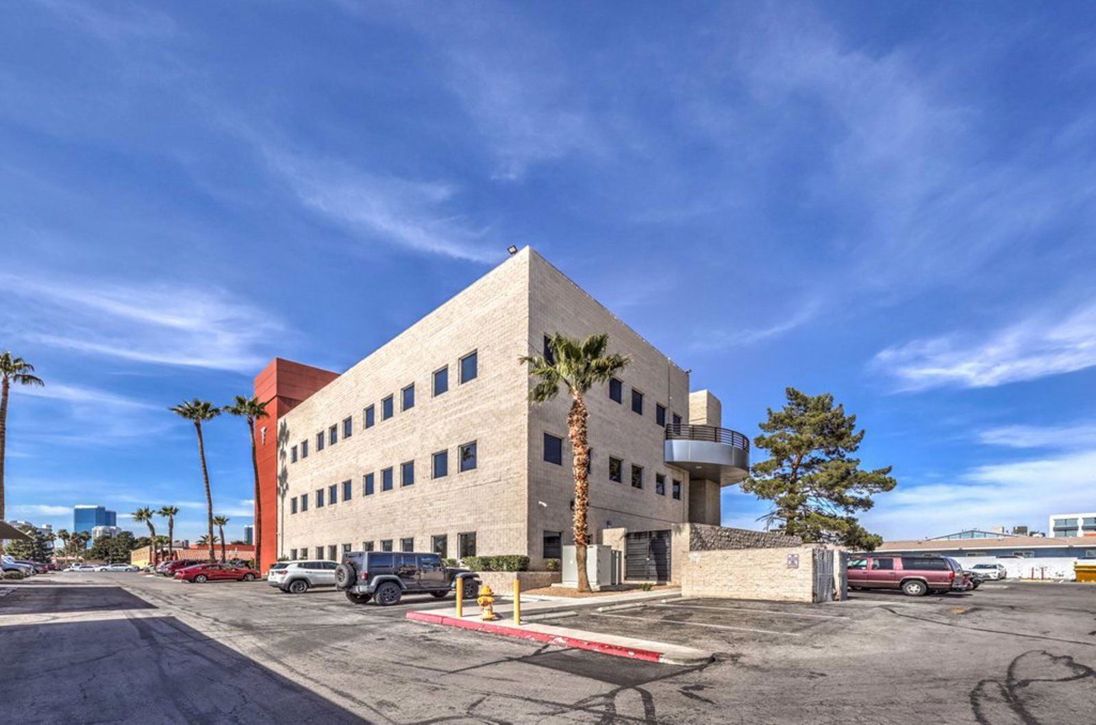 2870 S Maryland Pkwy-4-SMALL.JPG