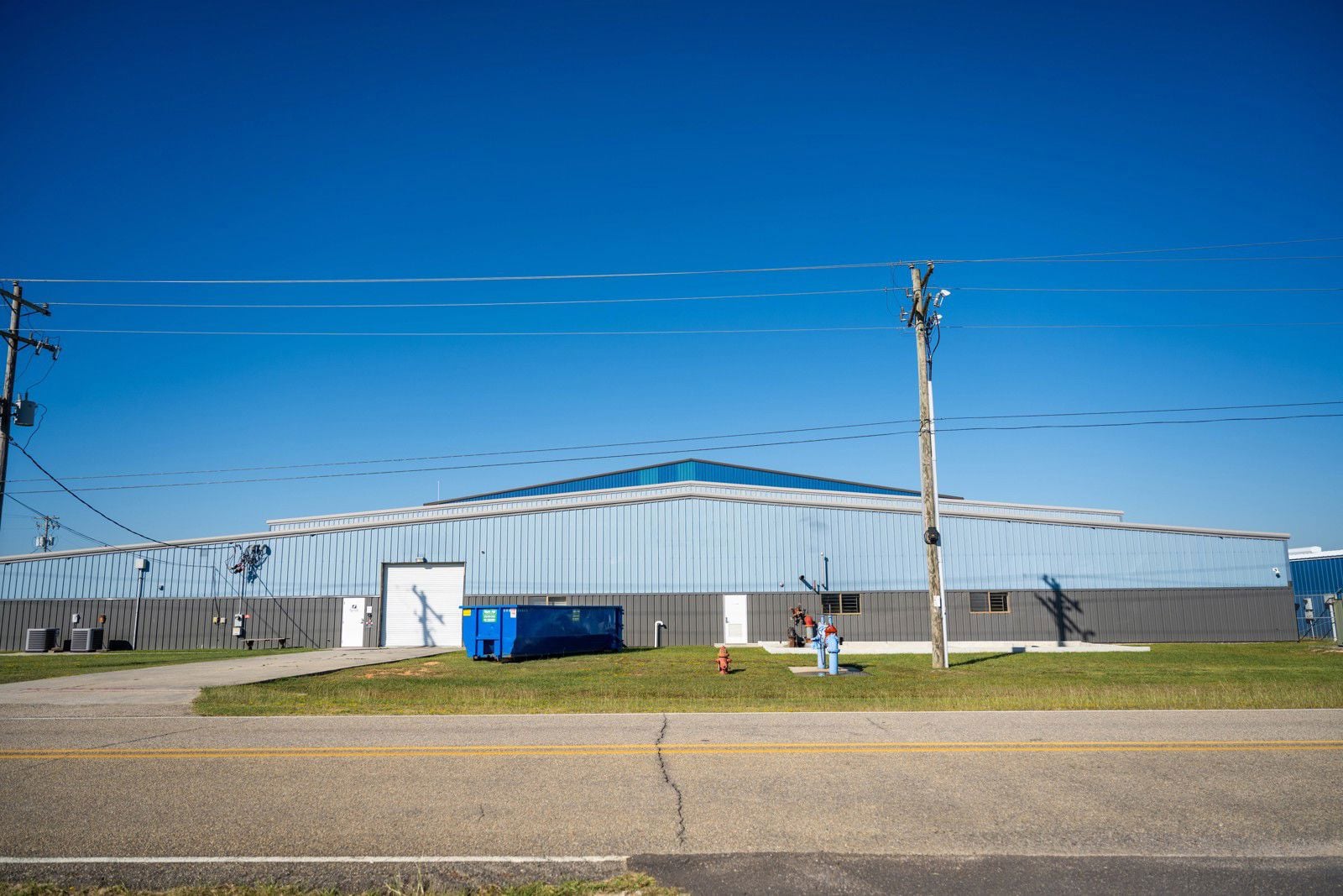 34,809 SF Hangar - Exterior Rear