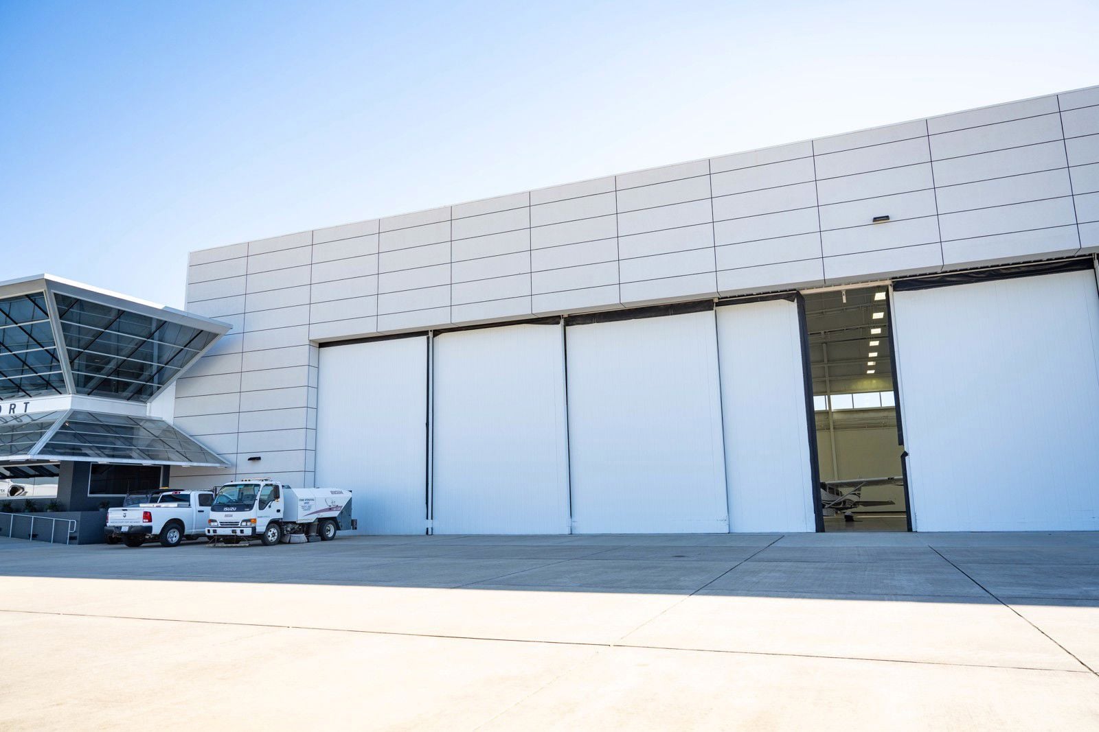 22,700 SF Hangar - Exterior Front 2