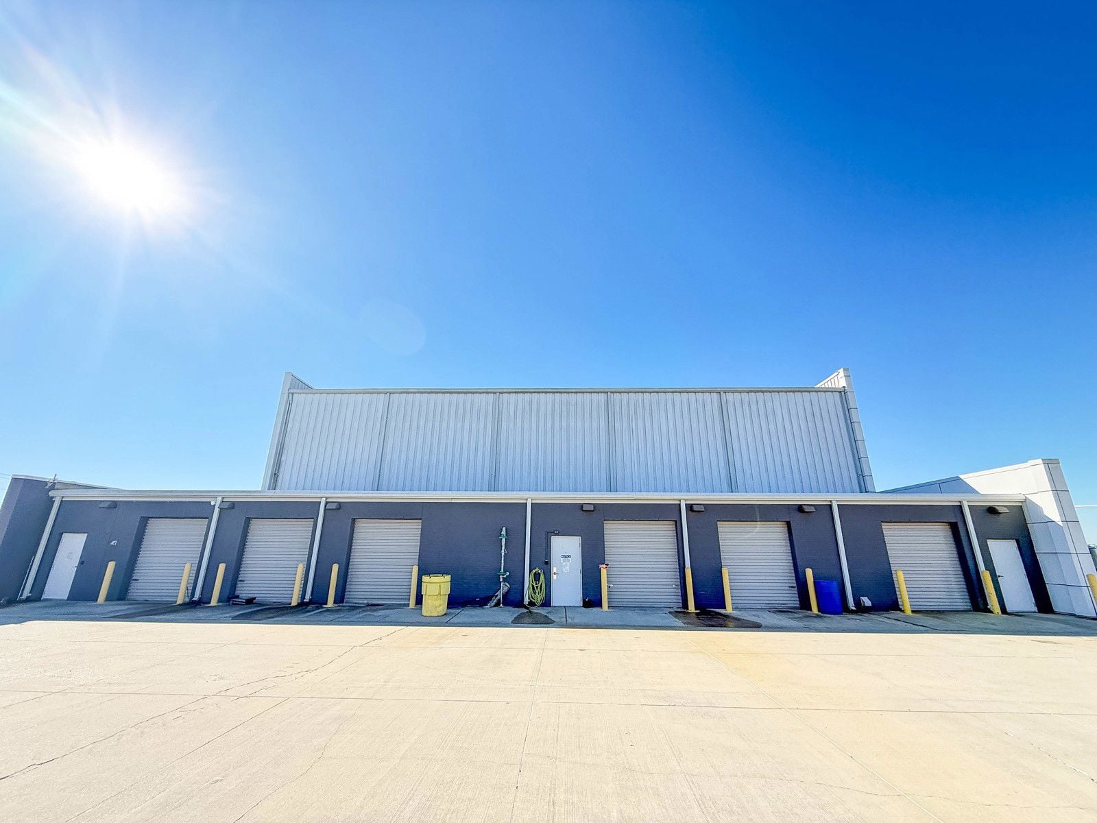 21,306 SF Hangar - Exterior Garage Area 2