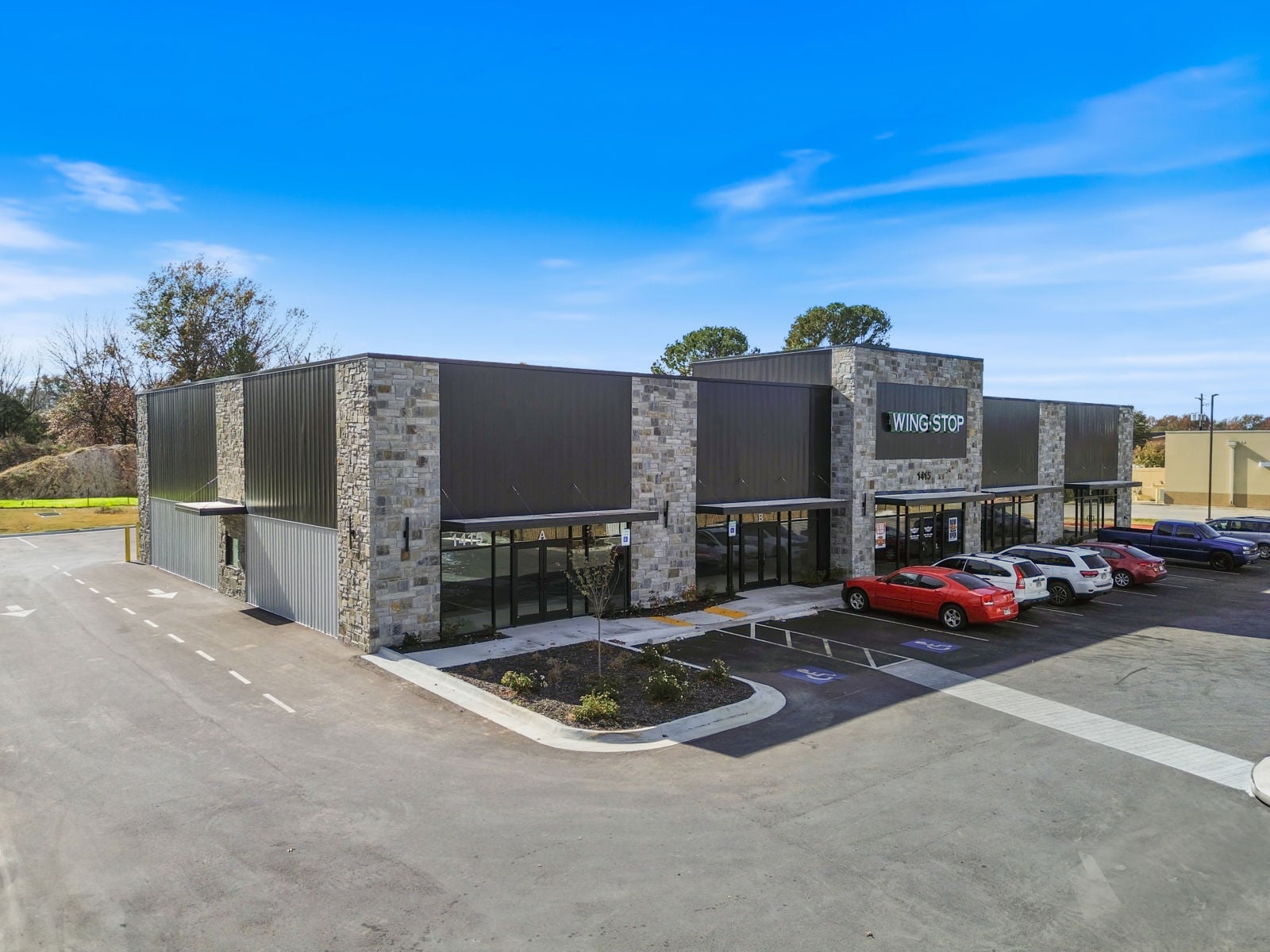 Gray's Landing 1415-1443 West Sunset Avenue - Image 2