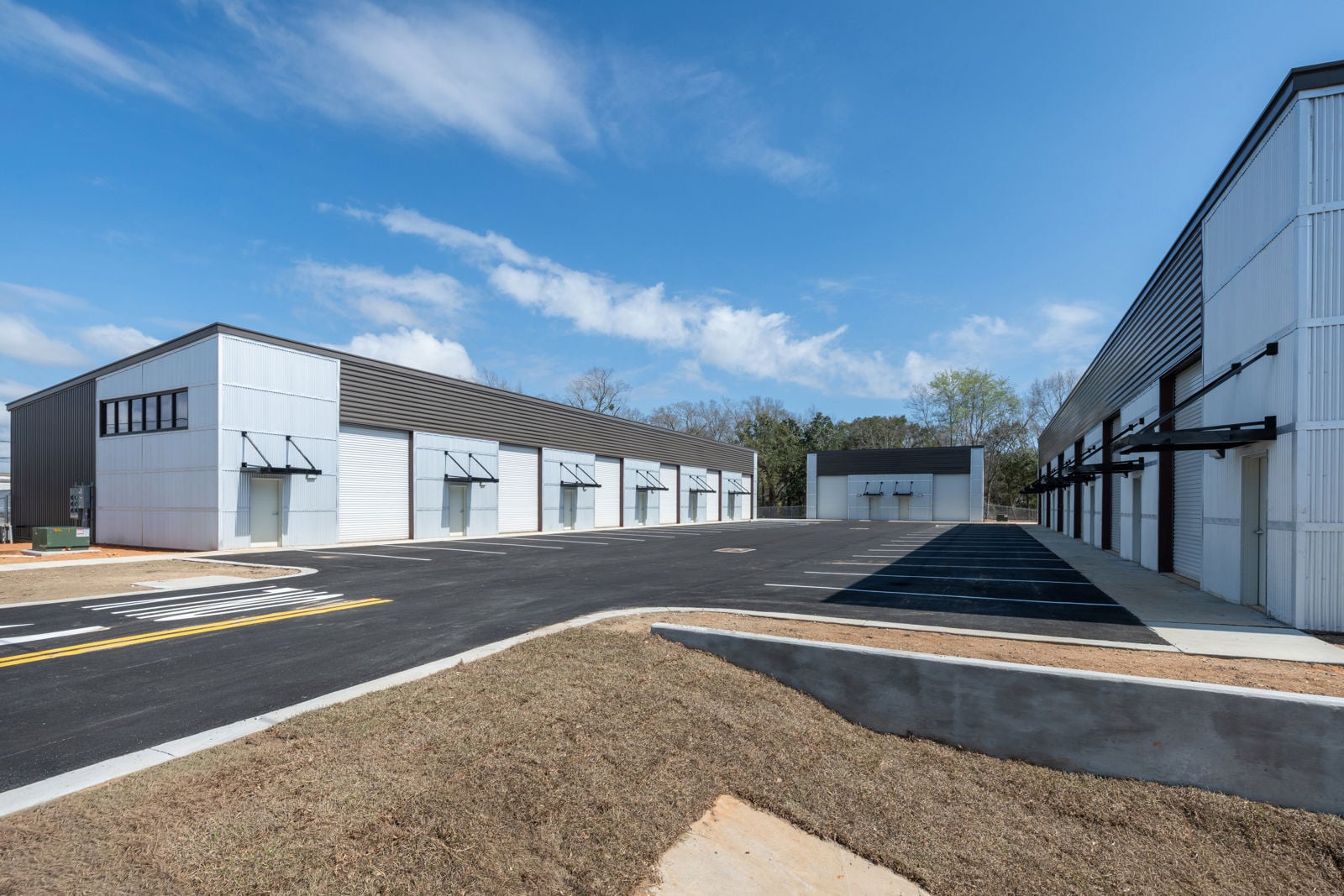 CBRE - 9020 Pensacola -Exterior-9656