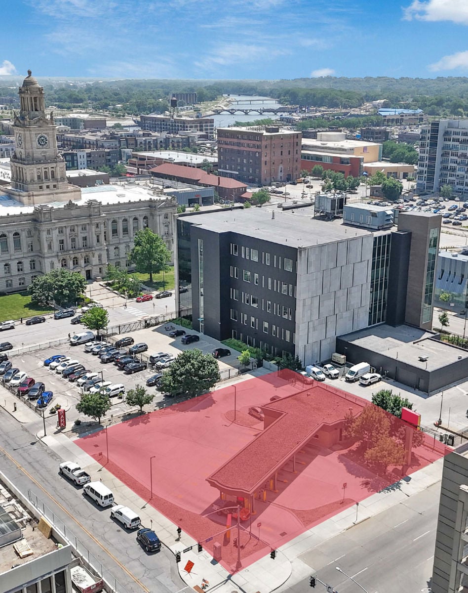 115 7th St-2 - Image overhead