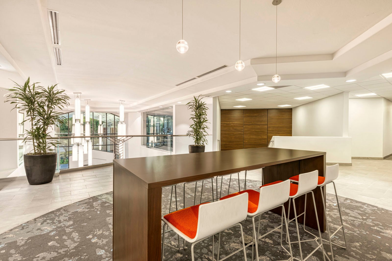 2141-2151 E Broadway Road 680 Final Low Res