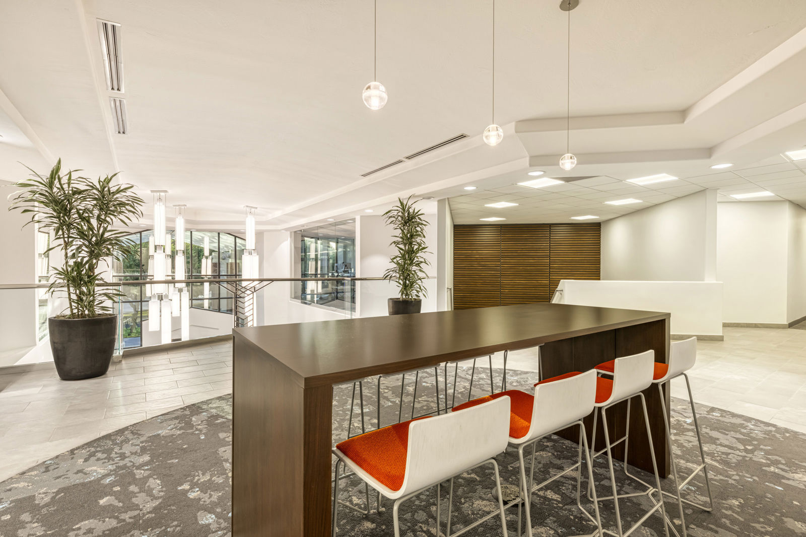 2141-2151 E Broadway Road 680 Final Low Res