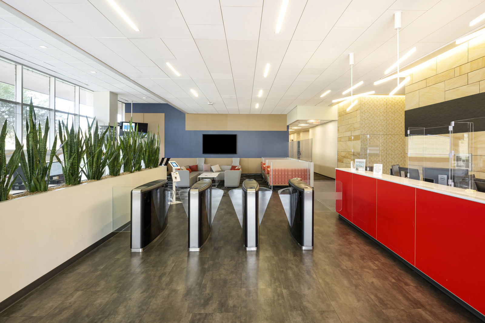 4035 S Riverpoint Pkwy 253 Final Low Res