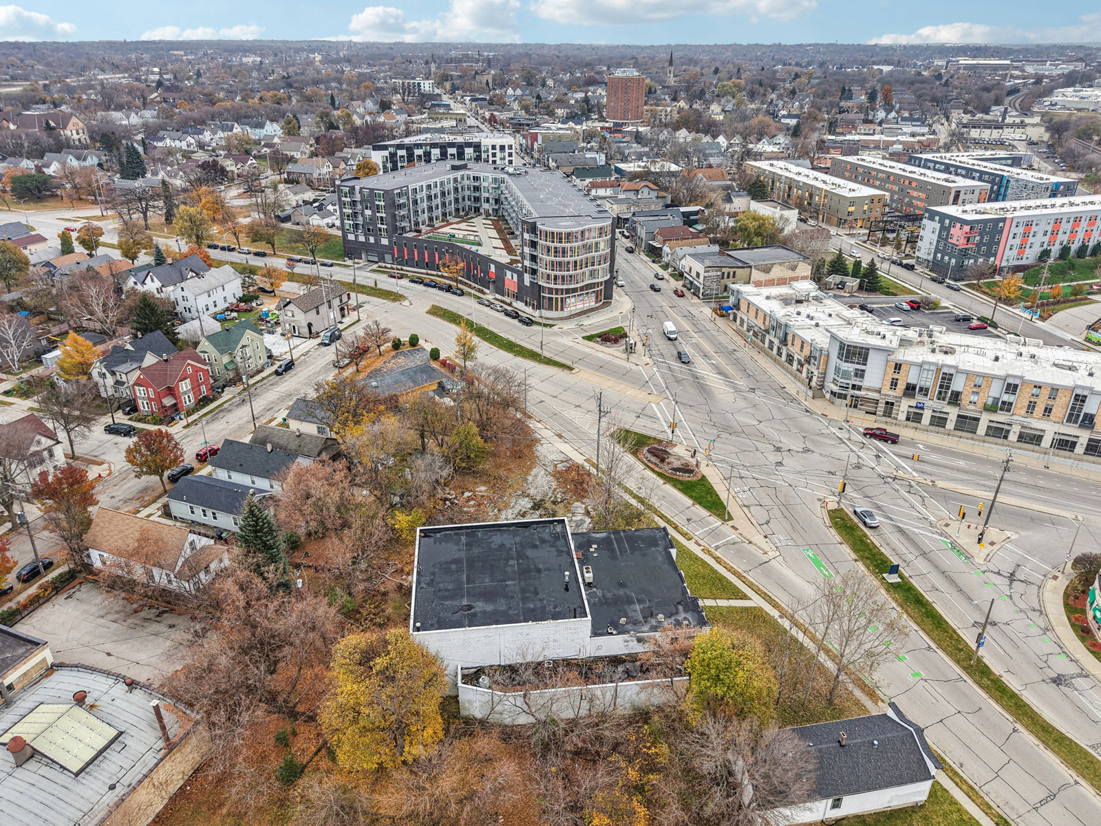 8-print-E Bay St-S2111-008