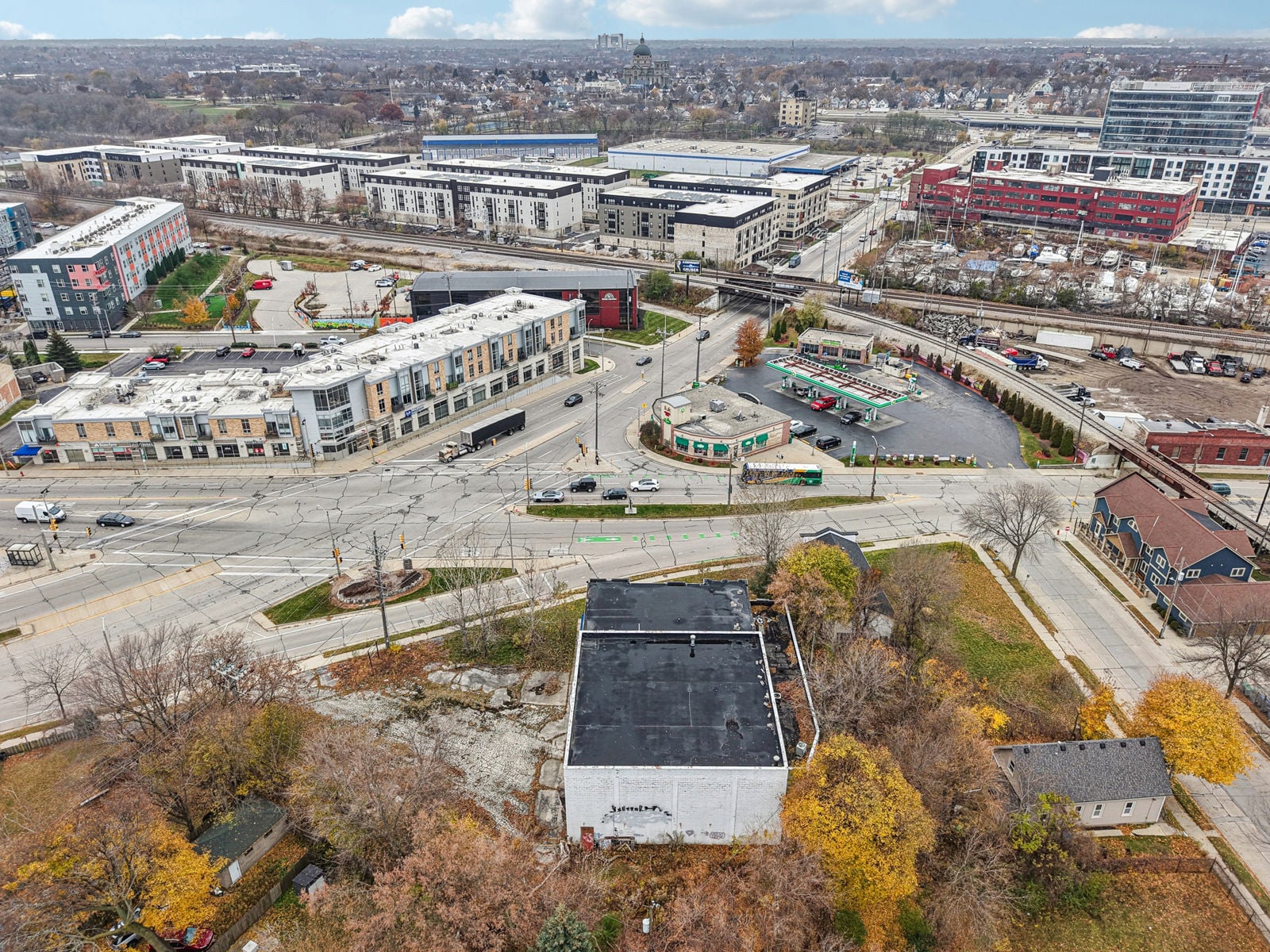 9-print-E Bay St-S2111-009