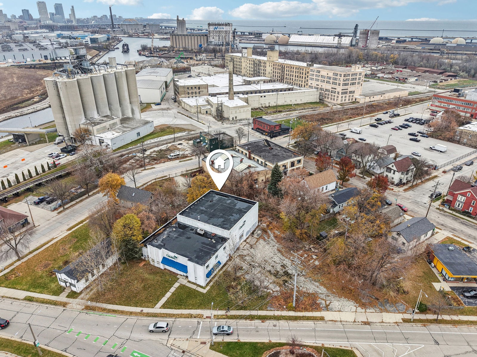 6-print-E Bay St-S2111-006