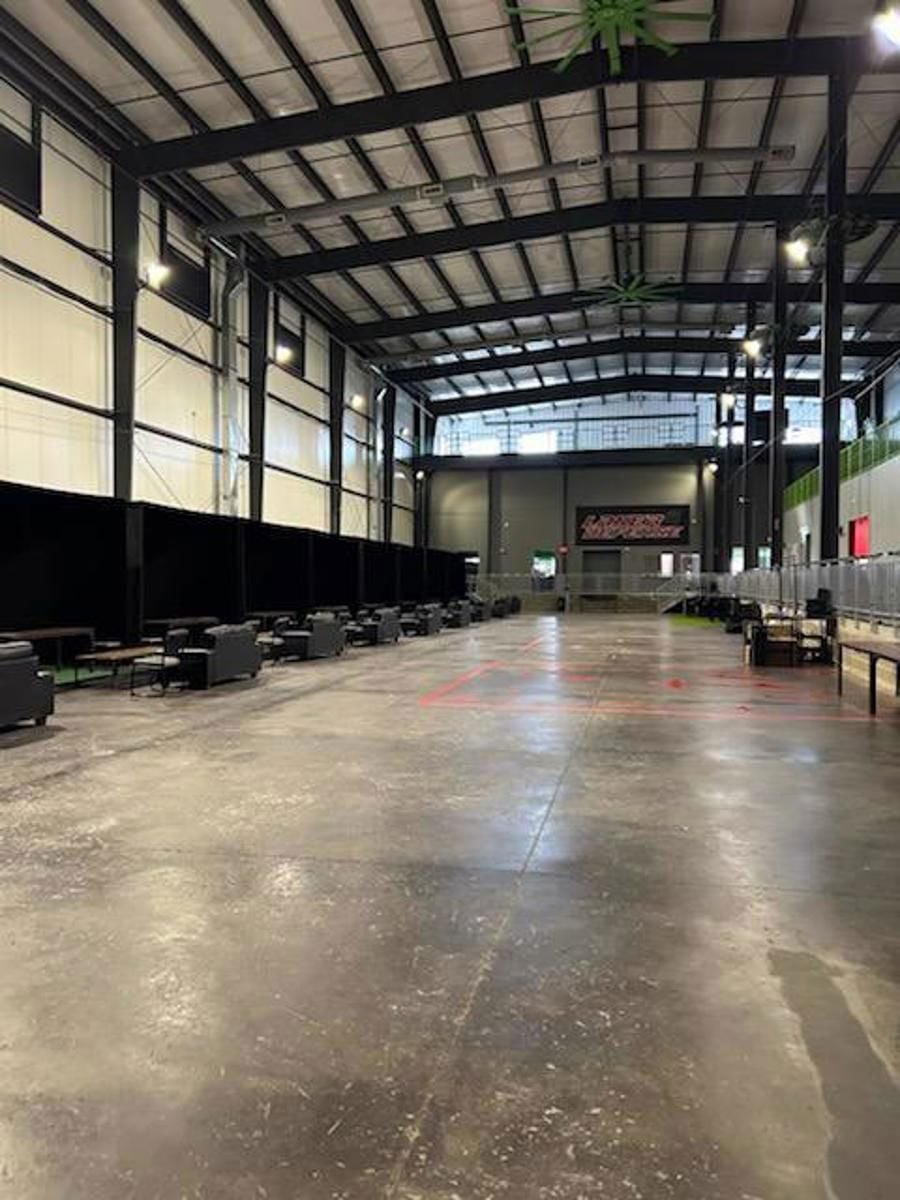 For Sale: 20,000 SF on 4.17 Acres Rare High Bay Special Use Building 9960 Ohio 43 - Image 11